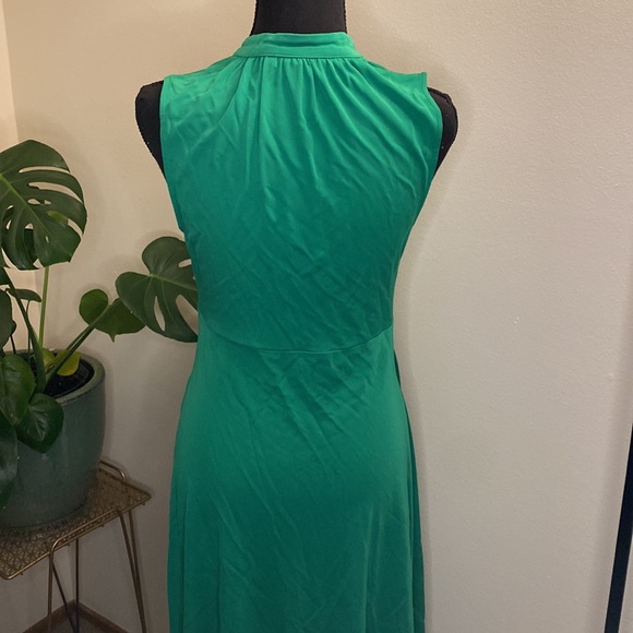 ๐ 2/$25 Banana Republic Green Faux-Wrap Mini Dress - Picture 4 of 5